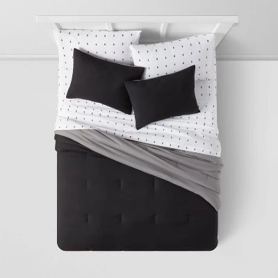 Solid Microfiber Reversible Comforter & Sheets Set - Room Essentials™ Blue/navy 4 Solid Microfiber Reversible Comforter & Sheets Set - Room Essentials™ Blue/navy - Image 2