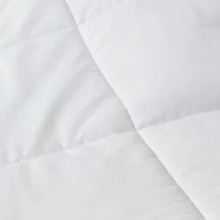 All Season Down Alternative Machine Washable Comforter - Room Essentials -Outlet The Casa Gleam Store GUEST 2807ed98 b2c9 4f74 9e2d 199ea9e744d2