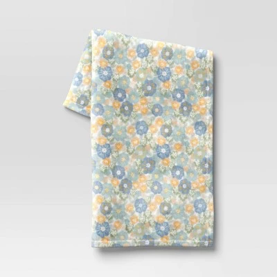 Printed Plush Floral Throw Blanket - Room Essentials™ Green 7 Printed Plush Floral Throw Blanket - Room Essentials™ Green - Image 5