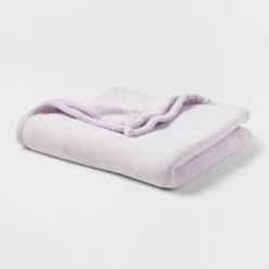 Solid Microfiber Reversible Decorative Bed Set with Throw - Room Essentials™ White -Outlet The Casa Gleam Store GUEST 6e5014f7 164c 447c 8a93 208edb573118