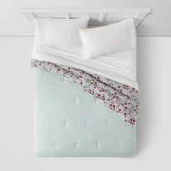 Microfiber Reversible Floral Print Comforter Light Purple/Mint Green - Room Essentials™ -Outlet The Casa Gleam Store GUEST 73df7652 269e 4146 9c9c 49ac713fbb1b
