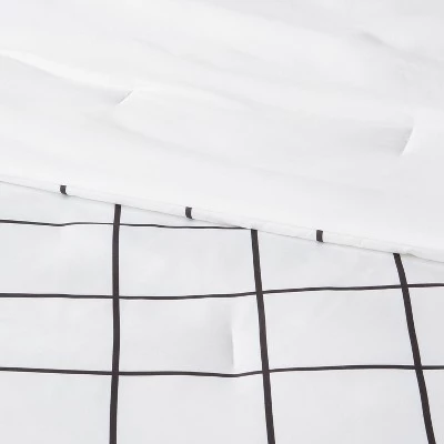 Reversible Microfiber Grid Comforter - Room Essentials™ Navy 6 Reversible Microfiber Grid Comforter - Room Essentials™ Navy - Image 4