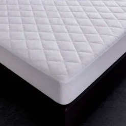 Machine Washable Quilted Mattress Pad - Room Essentials -Outlet The Casa Gleam Store GUEST b4dcbdcd 57c2 484f b5da 2da94ba7b290