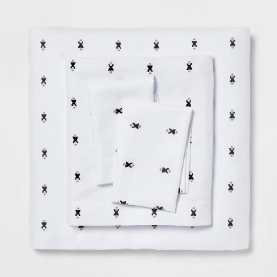 Solid Microfiber Reversible Comforter & Sheets Set - Room Essentials™ Blue/navy 8 Solid Microfiber Reversible Comforter & Sheets Set - Room Essentials™ Blue/navy - Image 6